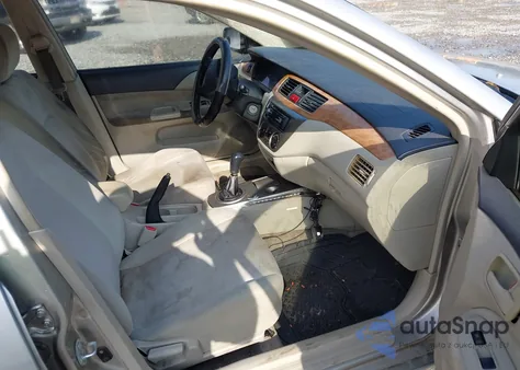 2005 Mitsubishi Lancer Es z USA, uszkodzony, nr VIN JA3AJ26E35U028910